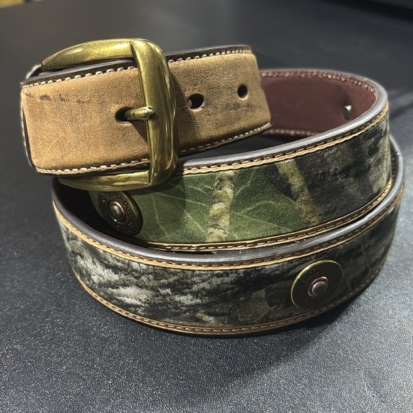 Nocona Genuine Leather Camo,12 gauge shotgun shell concho,removable brass buckle - Picture 1 of 14